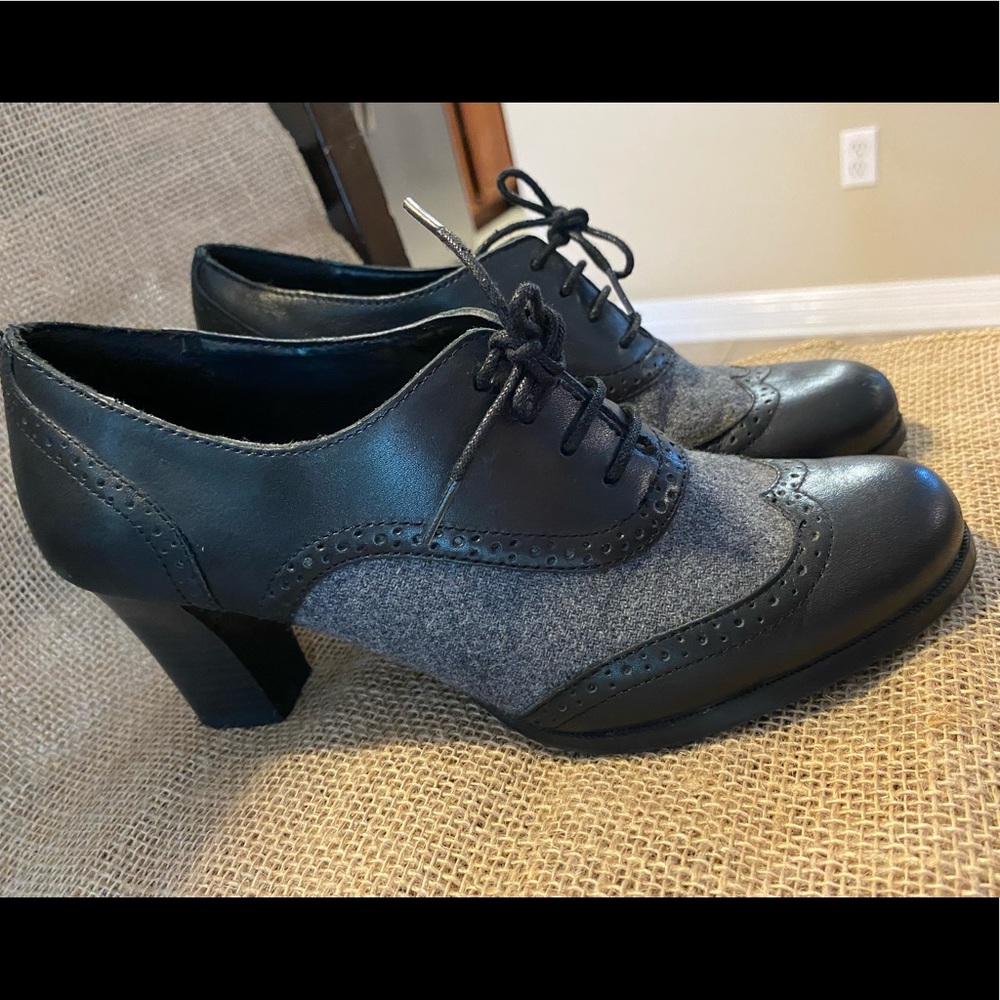 Croft & Barrow saddle shoes. Sz 7 1/2
